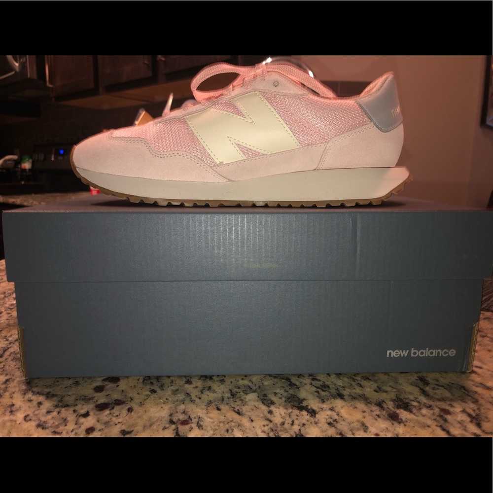 COPY - New Balance 237 SNEAKER